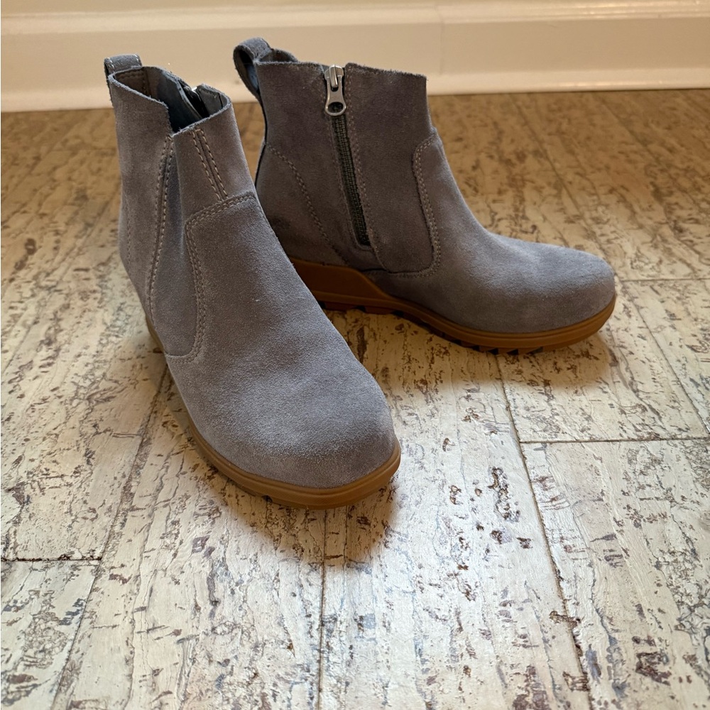 Sorel Wedge Booties Size 6